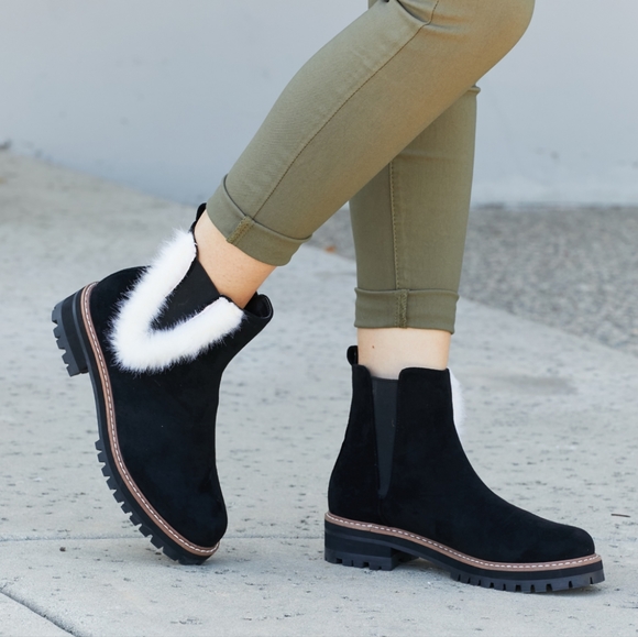 Shoes - Warmer Days Faux Fur Trim Chelsea Booties in Black